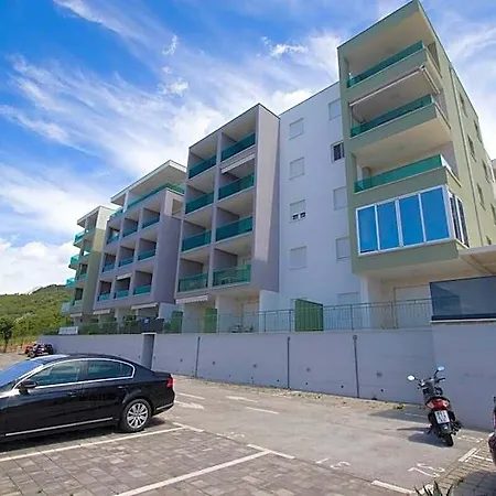 Appartamento Brand New Vano Makarska